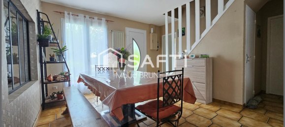 3 bedrooms House in Breval, France No. 326048 3