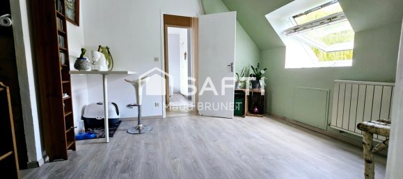 3 bedrooms House in Breval, France No. 326048 11