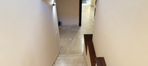 Villa T5 em Estepona, Spain N.º 49934 20