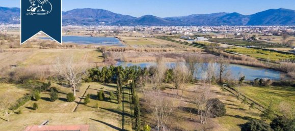 250m² Commercial property in Prato, Italy No. 55020 25