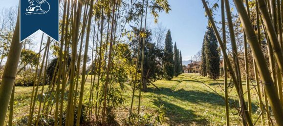 250m² Commercial property in Prato, Italy No. 55020 10