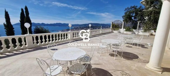 3 bedrooms Villa in Cannes, France No. 294719 6