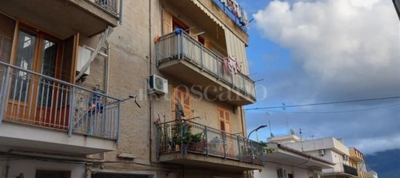 4 rooms Apartment in Casteldaccia, Italy No. 76877 2