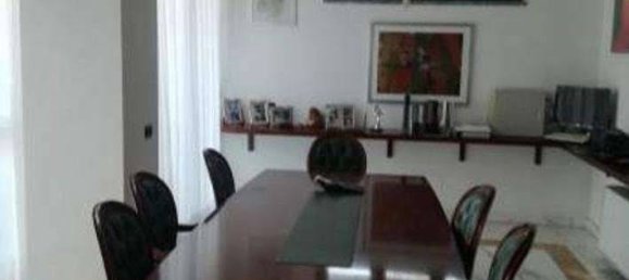 8 chambres Bâtiment à Cerro Maggiore, Italy No. 186246 5