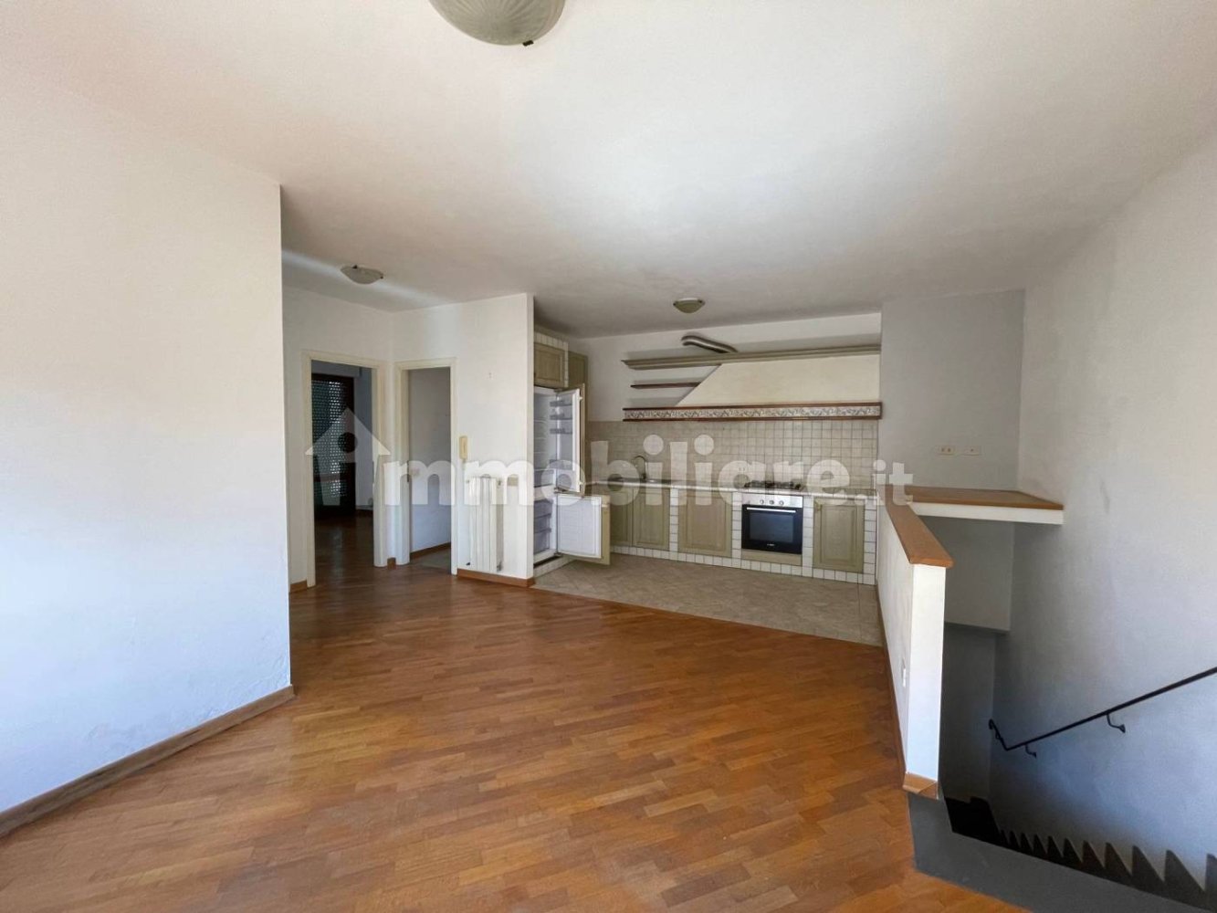 2 bedrooms Apartment in Capraia e Limite, Italy No. 328805