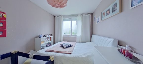 2 bedrooms Apartment in Saint-Pierre-des-Corps, France No. 58218 5