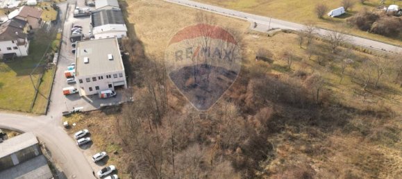 1980m² Land in Belluno, Italy No. 357157 8