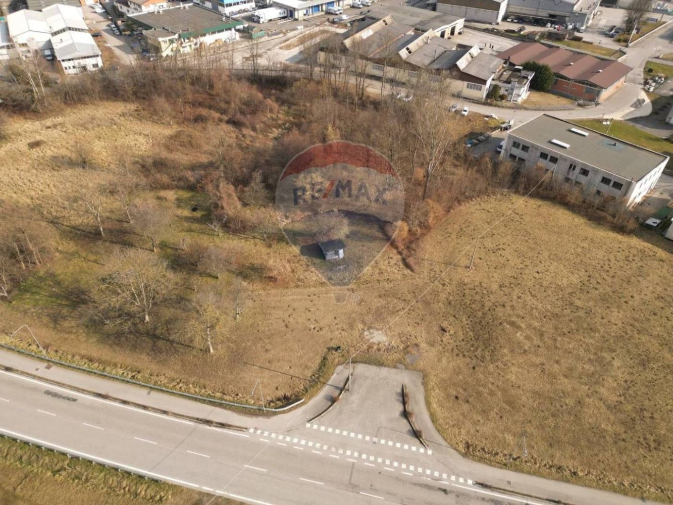 1980m² Land in Belluno, Italy No. 357157