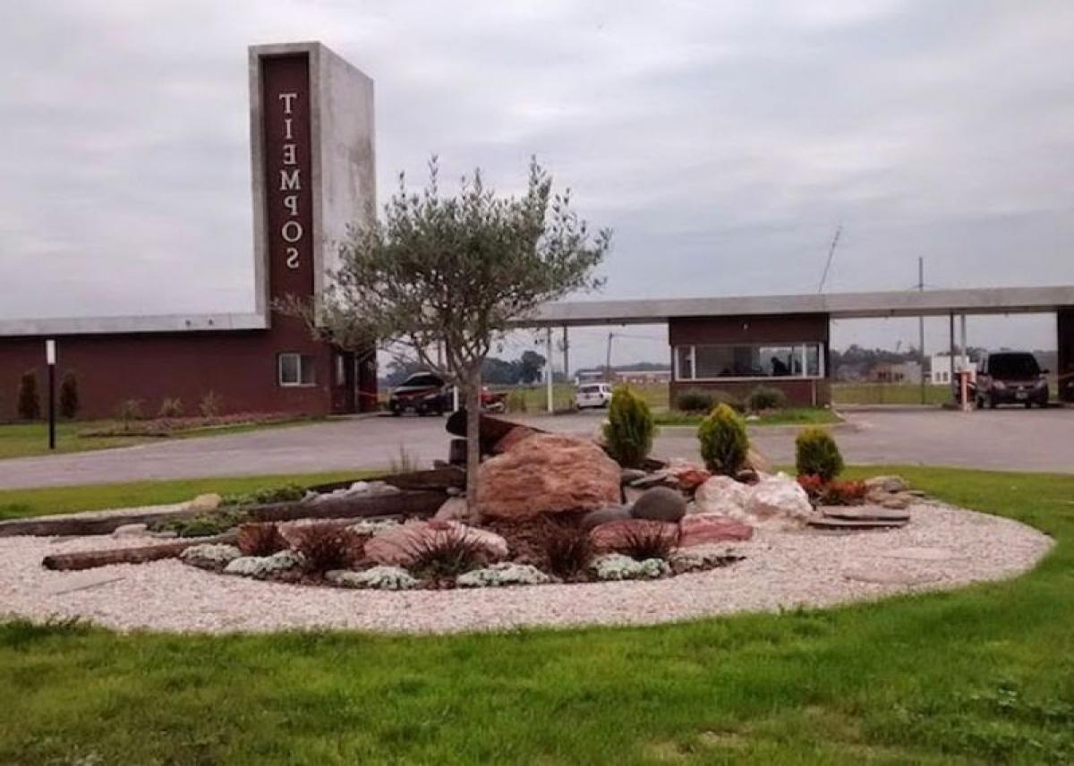  Land in Ezeiza, Argentina No. 116046