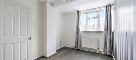 3 bedrooms Apartment in London, United Kingdom No. 9887 10