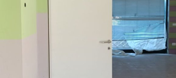 73m² Commercial property in Bucchianico, Italy No. 100813 13