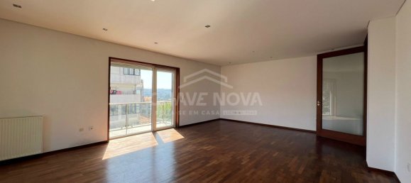 3 Schlafzimmer Wohnung in Porto, Portugal, Nr. 199761 2