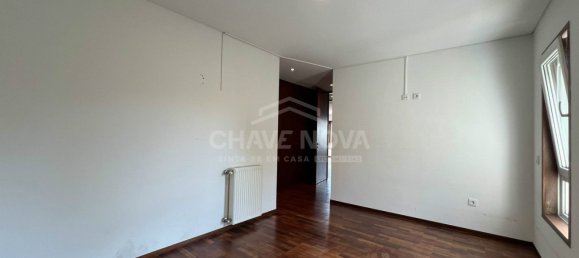 3 Schlafzimmer Wohnung in Porto, Portugal, Nr. 199761 10