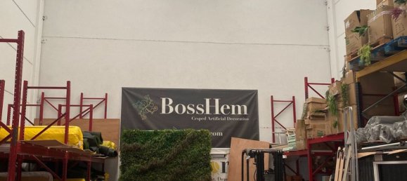 181m² Warehouse in Getafe, Spain No. 166110 2