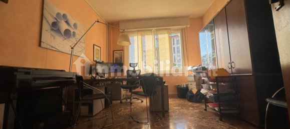 2 bedrooms Apartment in Florence, Italy No. 40601 6