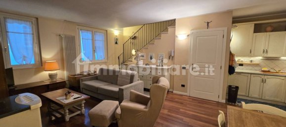 3 bedrooms House in Cologno al Serio, Italy No. 372692 2