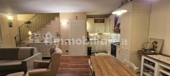 3 bedrooms House in Cologno al Serio, Italy No. 372692 5