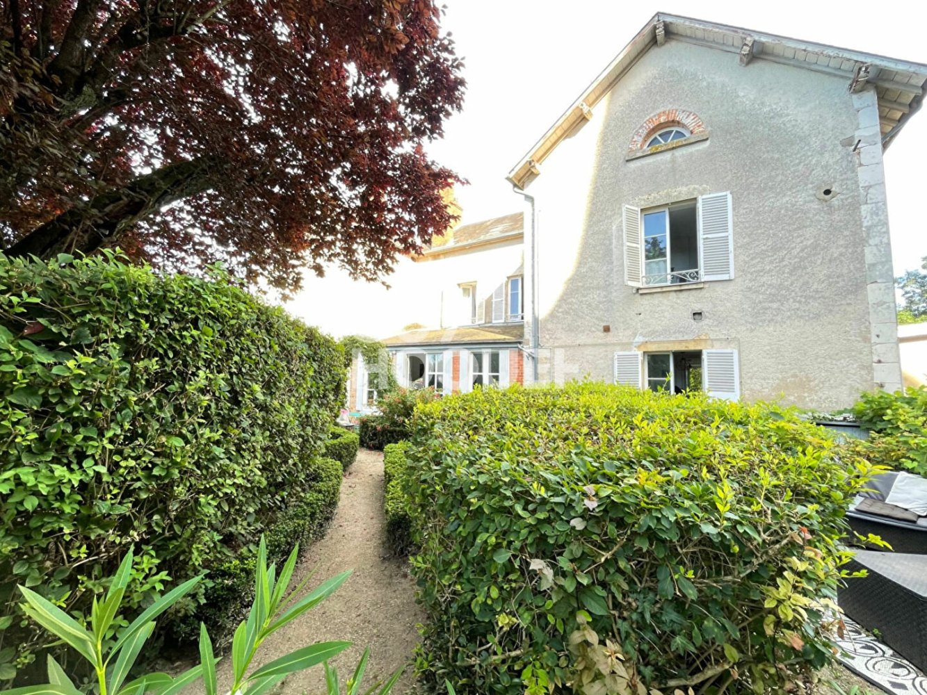 9 Schlafzimmer Schlösser in Les Aix-d'Angillon, France, Nr. 255963
