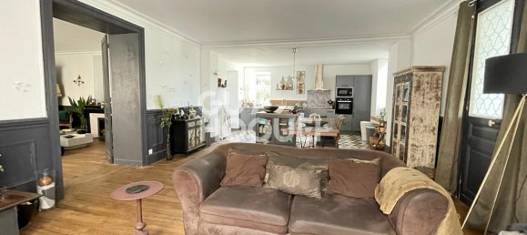 9 Schlafzimmer Schlösser in Les Aix-d'Angillon, France, Nr. 255963 2