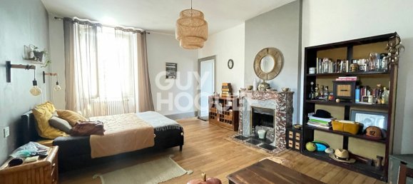 9 Schlafzimmer Schlösser in Les Aix-d'Angillon, France, Nr. 255963 11