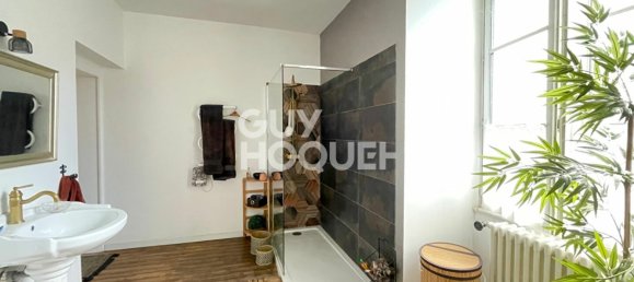 9 Schlafzimmer Schlösser in Les Aix-d'Angillon, France, Nr. 255963 6