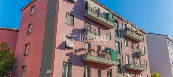 2 bedrooms Apartment in Milan, Italy No. 295740 3