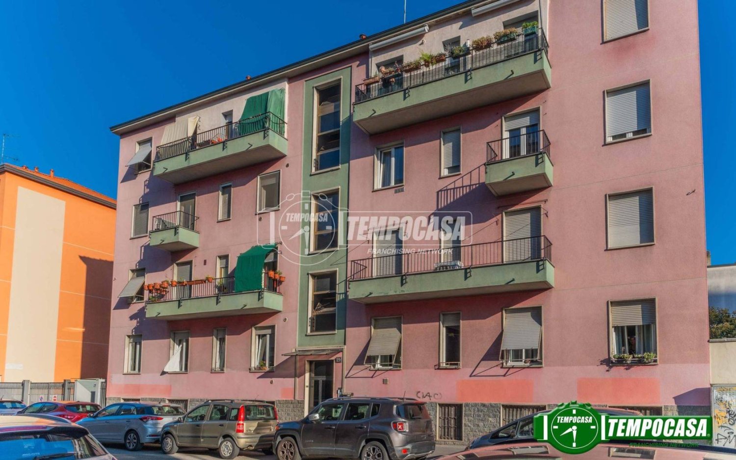 2 bedrooms Apartment in Milan, Italy No. 295740