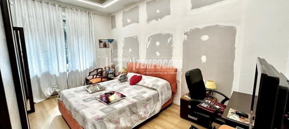 2 bedrooms Apartment in Turin, Italy No. 345515 12