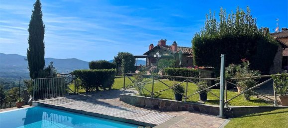 8 bedrooms Villa in Reggello, Italy No. 472 12