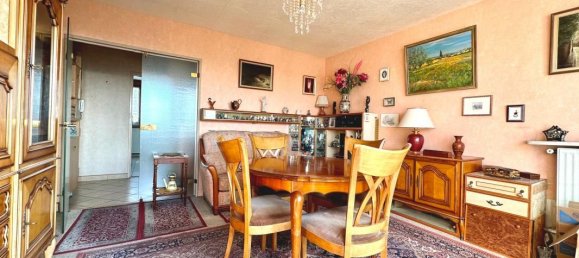2 bedrooms Apartment in Epinay-sur-Seine, France No. 167662 4