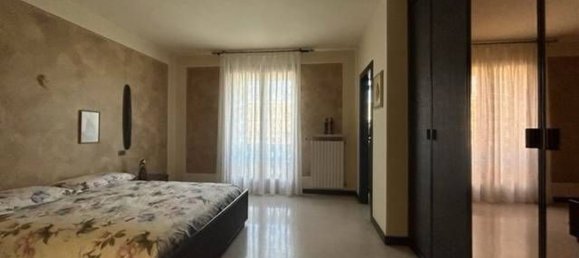 Casa de 10 habitaciónes en Palazzolo sull'Oglio, Italy No. 65387 13