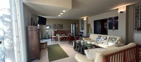 Casa de 10 habitaciónes en Palazzolo sull'Oglio, Italy No. 65387 33