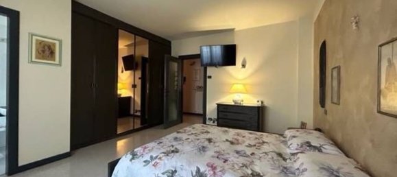 Casa de 10 habitaciónes en Palazzolo sull'Oglio, Italy No. 65387 14