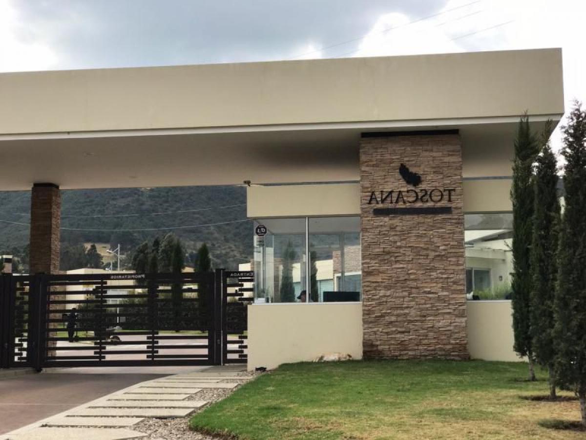 3 bedrooms House in Cundinamarca, Colombia No. 7672