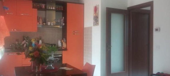 3-salle Appartement à Peccioli, Italy No. 253342 4