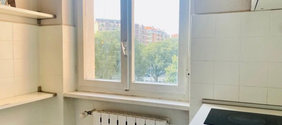 2-salle Appartement à Turin, Italy No. 86252 5