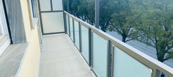 2-salle Appartement à Turin, Italy No. 86252 6