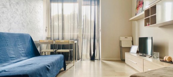 2-salle Appartement à Turin, Italy No. 86252 8