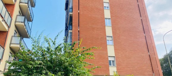 2-salle Appartement à Turin, Italy No. 86252 13