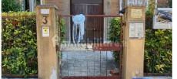3 bedrooms Apartment in Mantua, Italy No. 314646 3