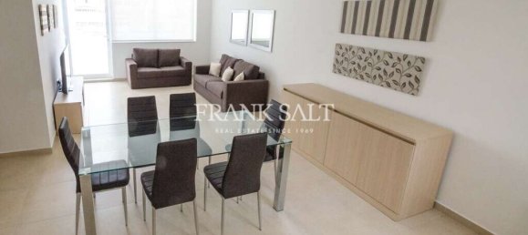 3 bedrooms Penthouse in Saint Julian's, Malta No. 3779 2