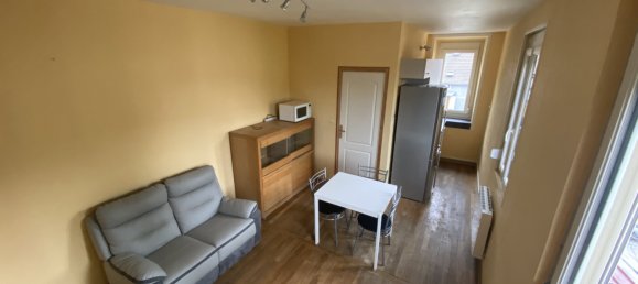 2 chambres Duplex à Chambly, France No. 243384 2