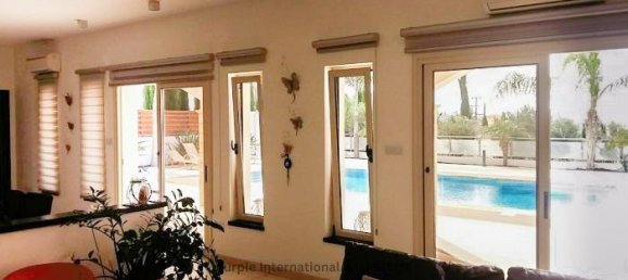 4 bedrooms Villa in Pegeia, Cyprus No. 21740 3