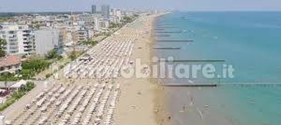 1 bedroom Apartment in Jesolo, Italy No. 280762 8