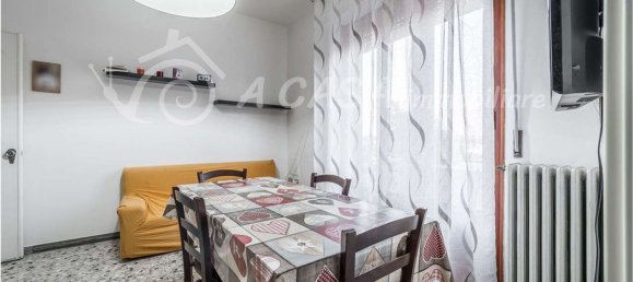 3 Schlafzimmer Wohnung in Medesano, Italy, Nr. 380379 9