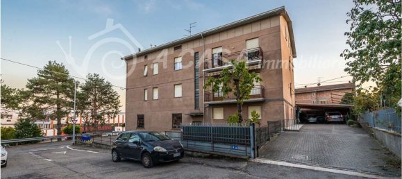 3 Schlafzimmer Wohnung in Medesano, Italy, Nr. 380379 2