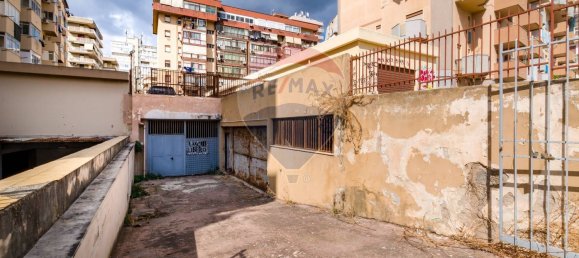 Gewerbliche Immobilie in Palermo, Italy 749m², Nr. 45653 3