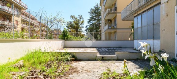 5 rooms Apartment in Rome, Italy No. 39303 29