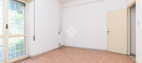 5 rooms Apartment in Rome, Italy No. 39303 13