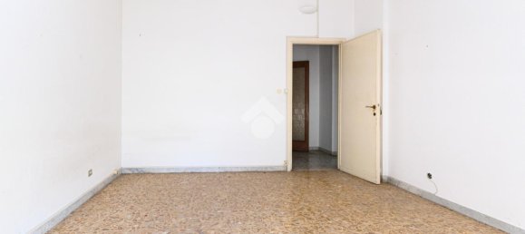 5 rooms Apartment in Rome, Italy No. 39303 18